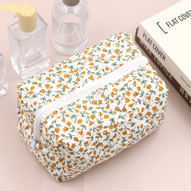 Pouchéa floral quilted makeup bag product photo 6