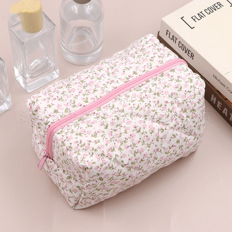 Pouchéa floral quilted makeup bag product photo 3